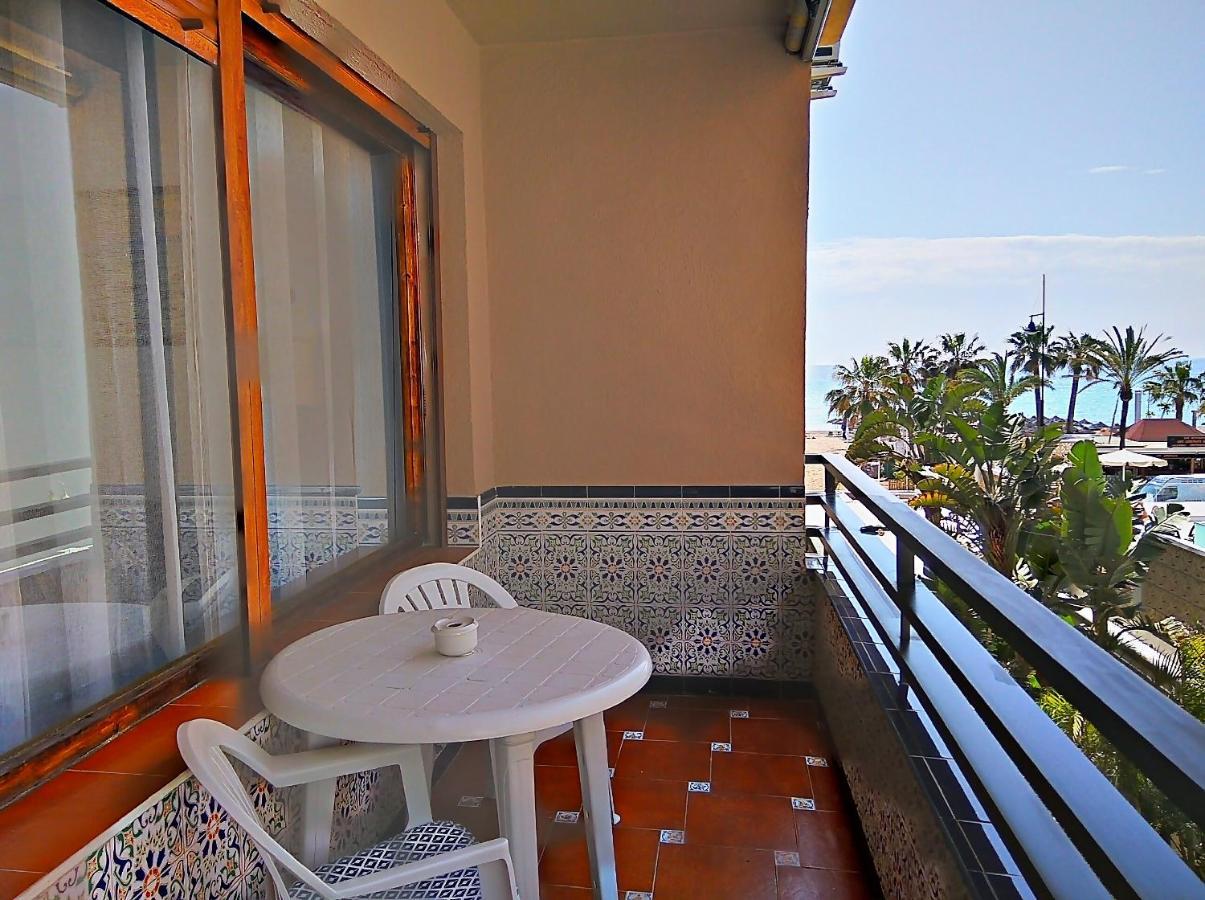 Elizabeth Beach Apartment With Seaviews! Torremolinos Dış mekan fotoğraf