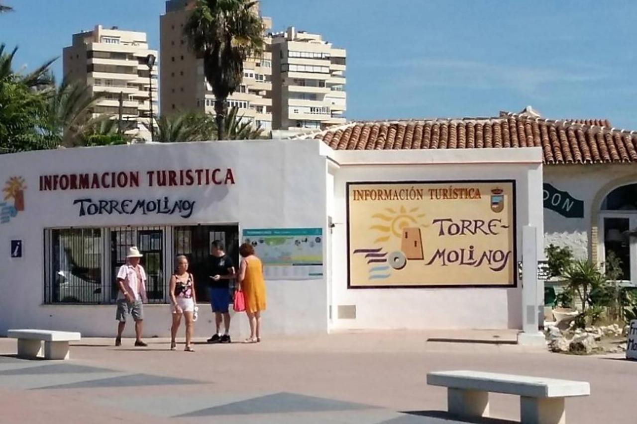 Elizabeth Beach Apartment With Seaviews! Torremolinos Dış mekan fotoğraf